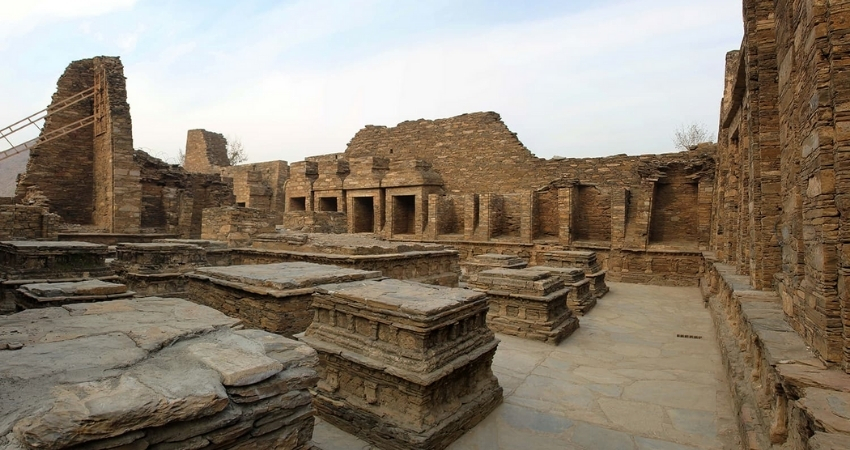 Full-Day Excursion to Takht-e-Bahi (UNESCO World Heritage Site)